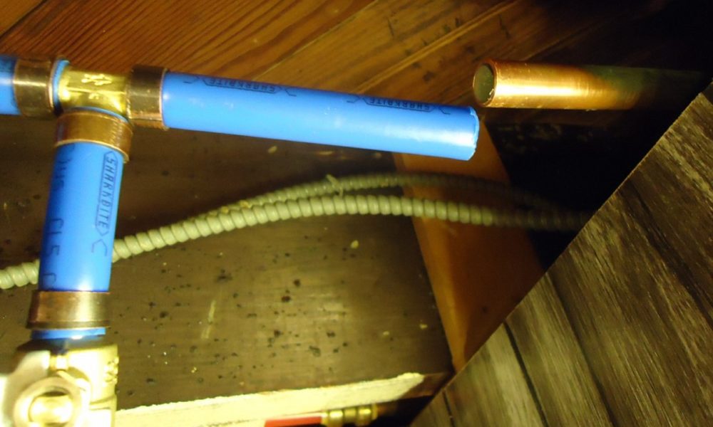 repair-a-leaking-buried-pipe