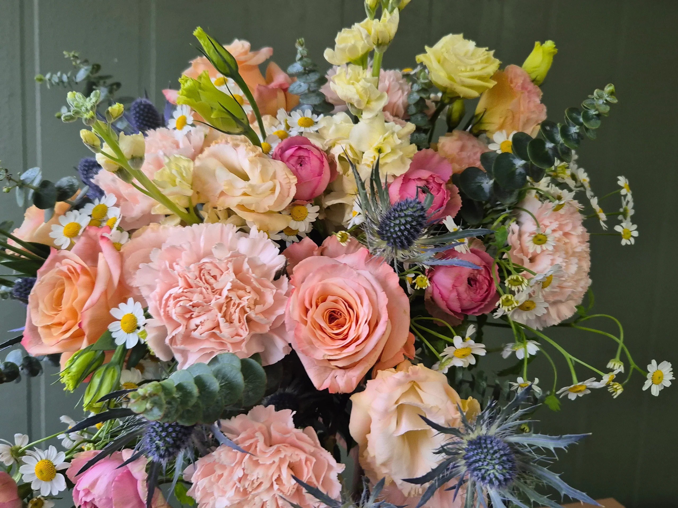 Flower Delivery in Sydney: A Local Guide to Sending Flowers

